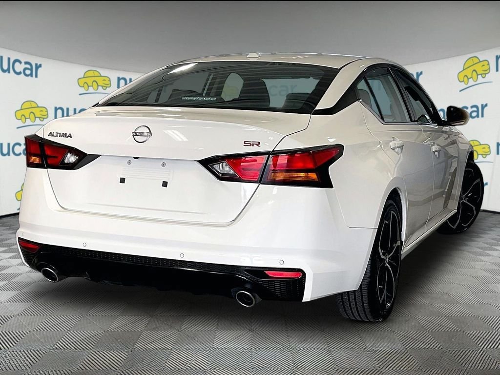 Used 2024 Nissan Altima 2.5 SR FWD image 6