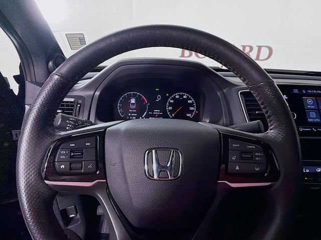 Used 2025 Honda Ridgeline Black Edition image 13