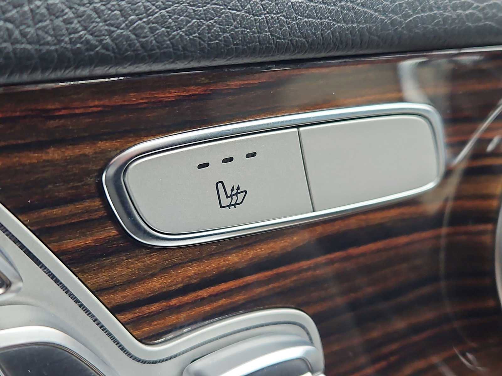 Used 2021 Mercedes-Benz GLC 300 4MATIC image 20