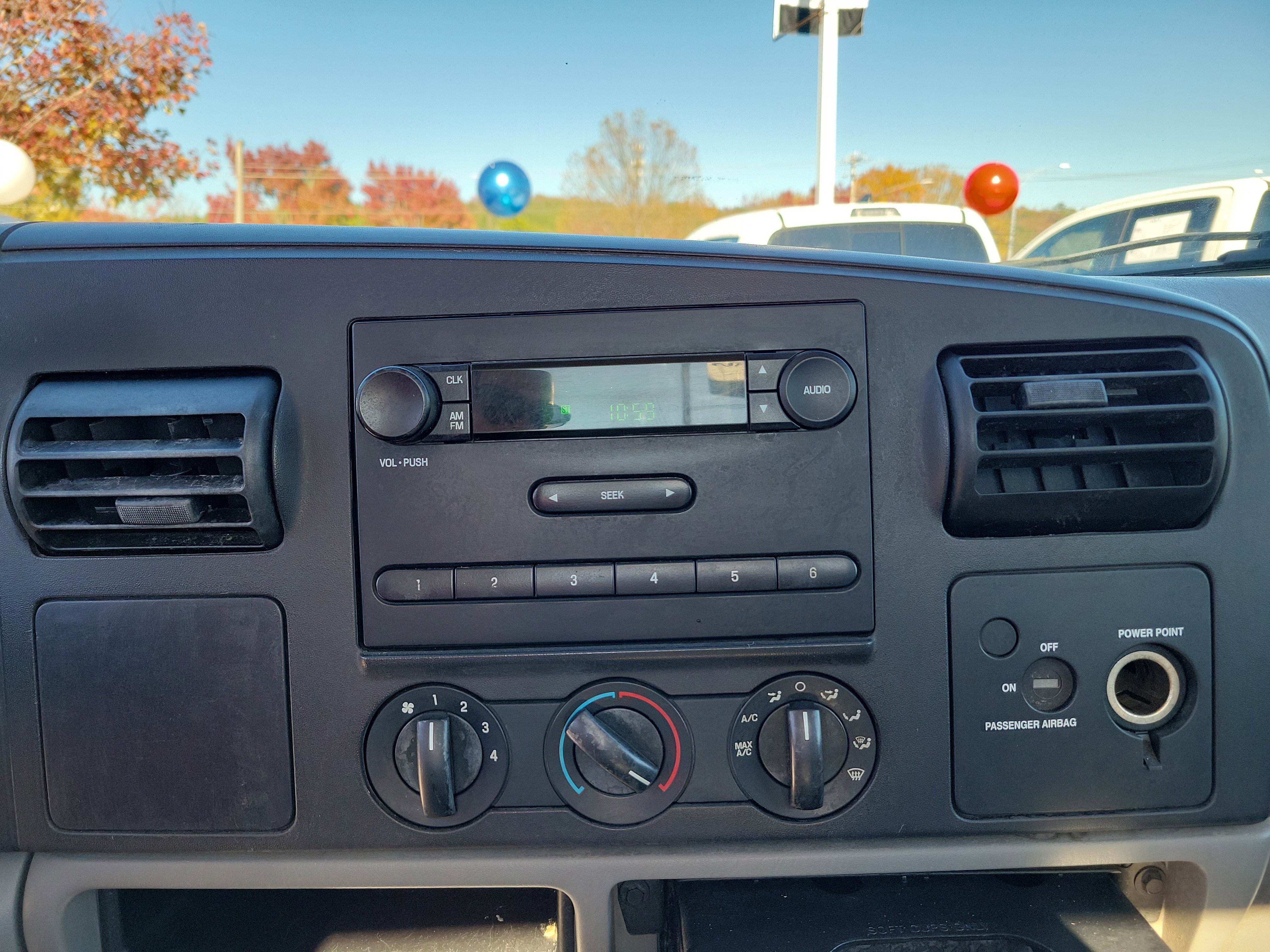 Used 2006 Ford F250 XL image 5