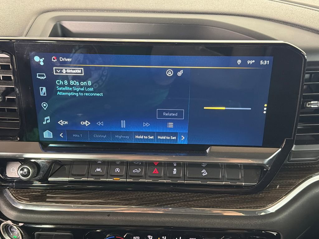 Used 2023 Chevrolet Silverado 1500 LT w/ Z71 Off-Road Package image 28