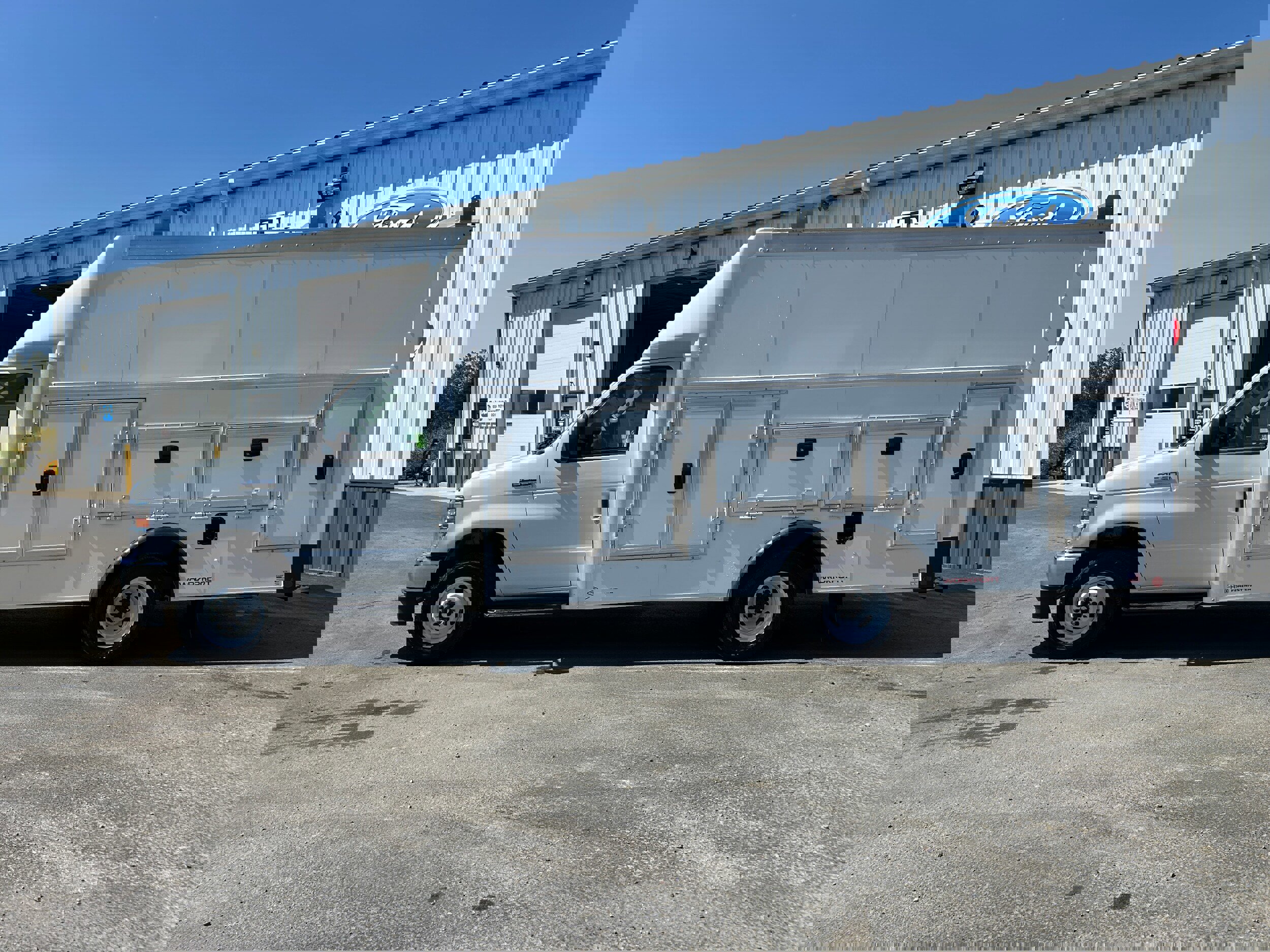 New 2026 Ford E-450 and Econoline 450 Super Duty w/ Interior Upgrade Package image 4