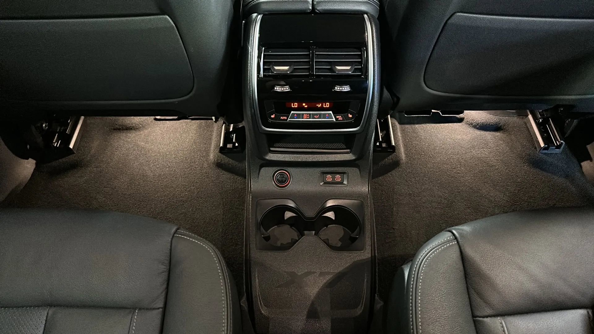 Used 2019 BMW X7 xDrive50i w/ Premium Package image 28