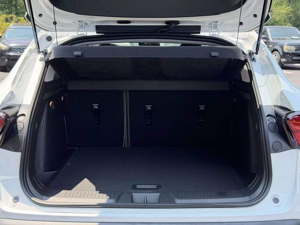 New 2026 Chevrolet Trax ACTIV FWD image 14