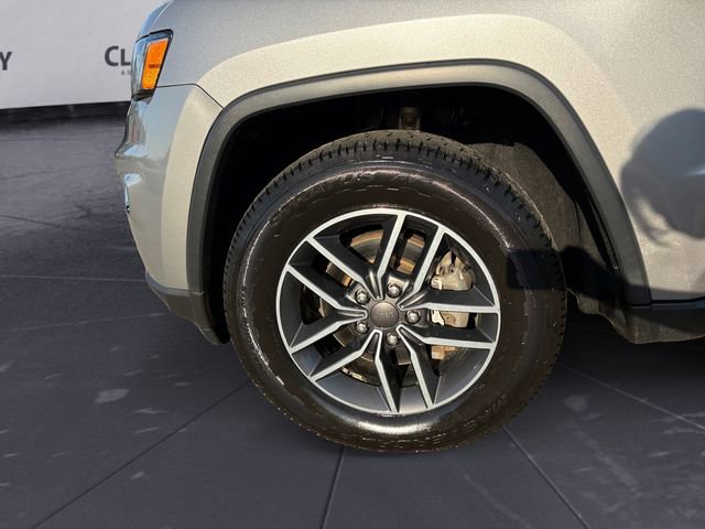 Used 2019 Jeep Grand Cherokee Limited image 14