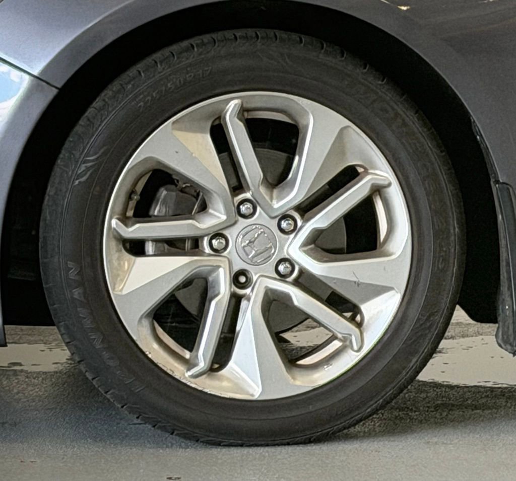 Used 2018 Honda Accord LX image 8