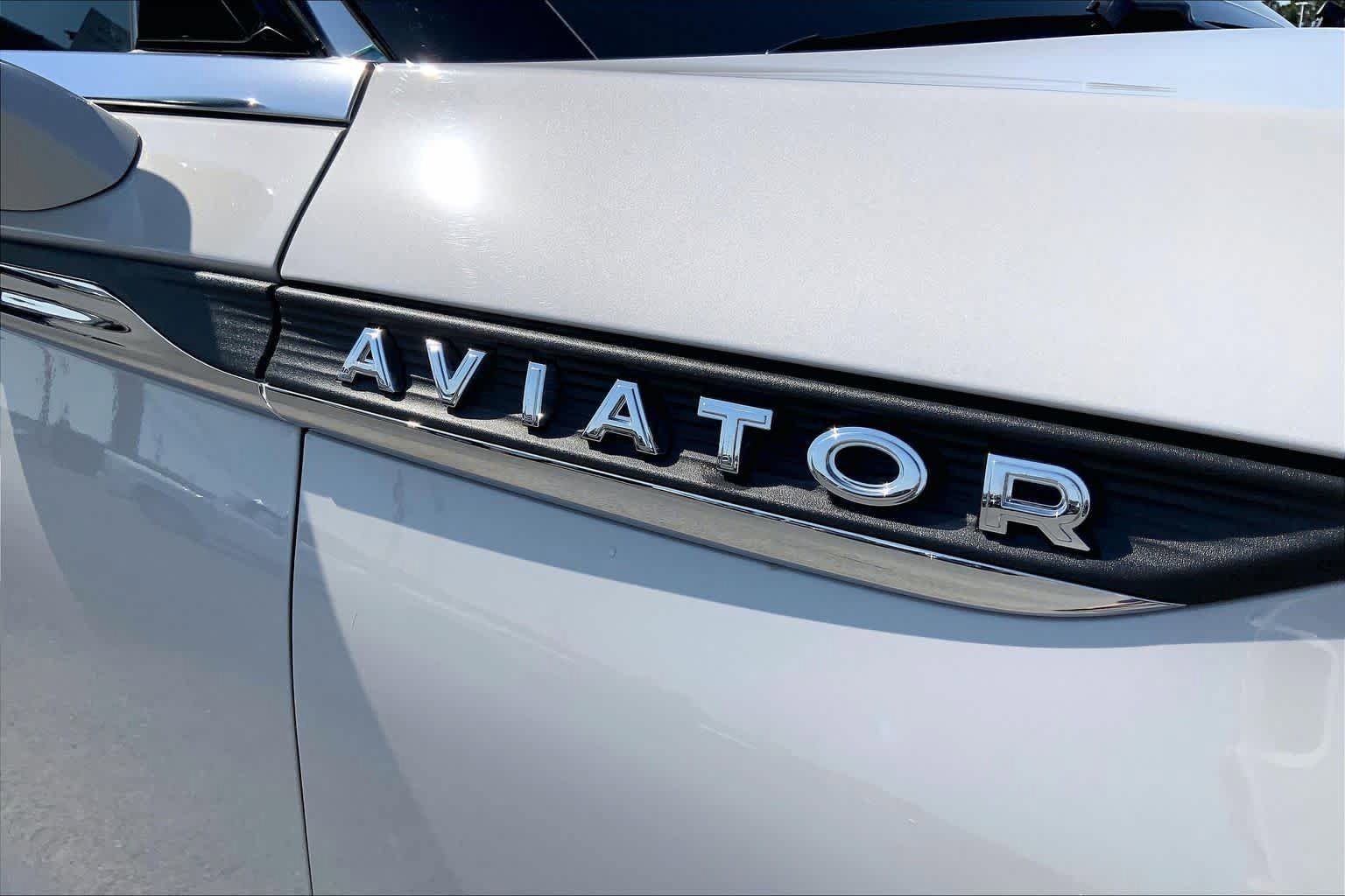 Used 2025 Lincoln Aviator Reserve w/ Equipment Group 201A AWD/4WD image 10