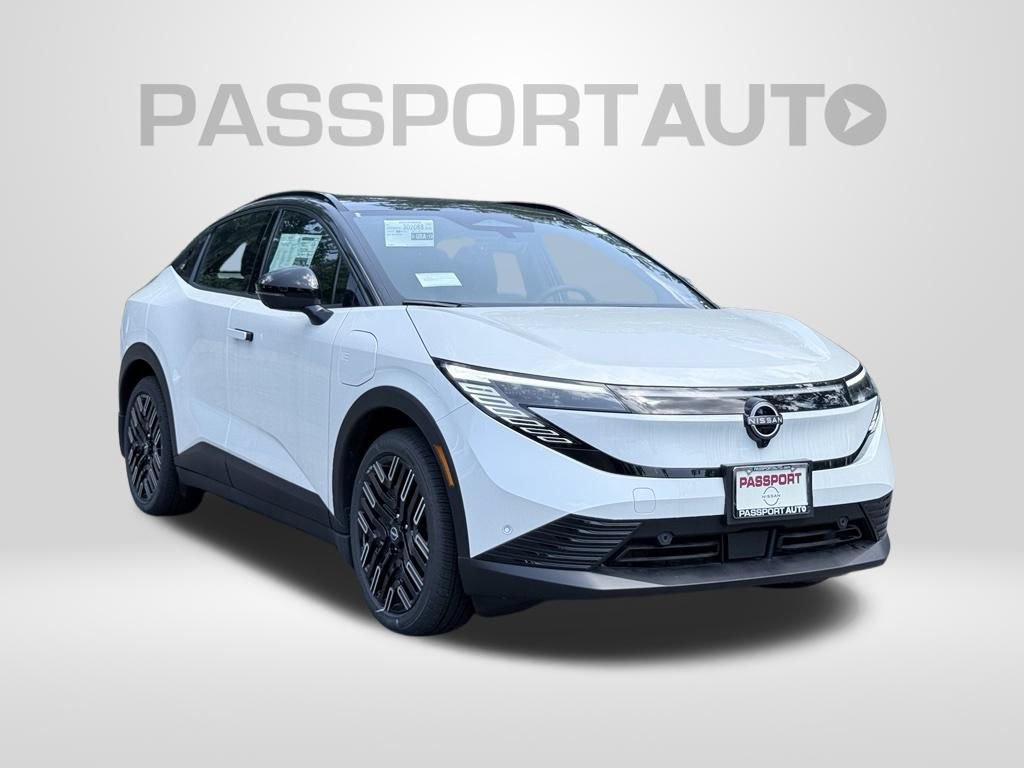 New 2026 Nissan Leaf Platinum+ w/ Illuminated Package FWD image 3