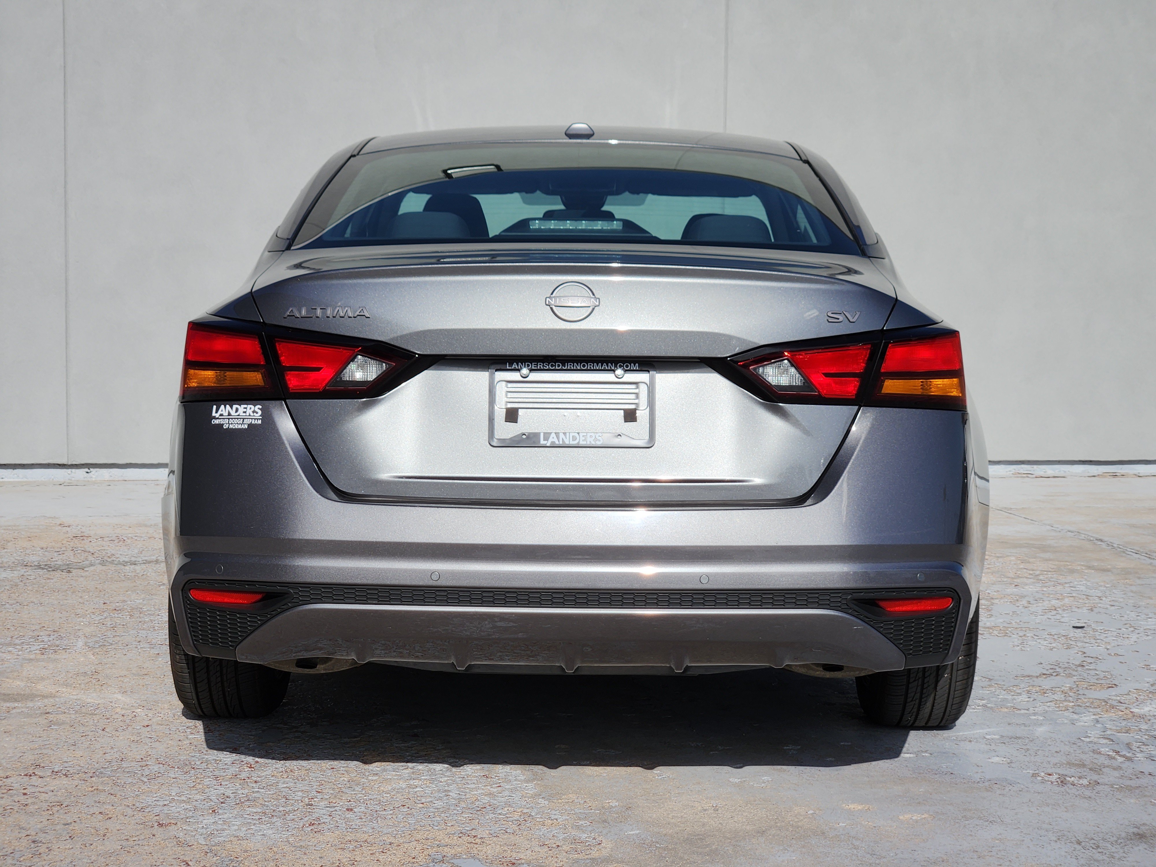 Used 2023 Nissan Altima 2.5 SV FWD image 7