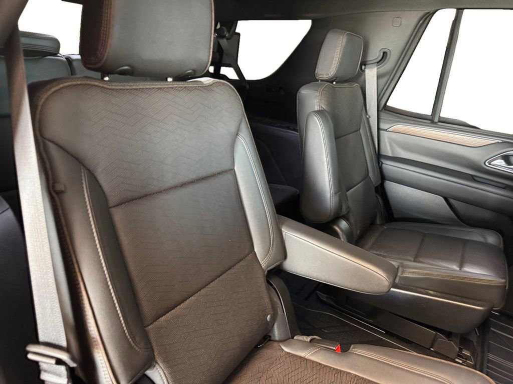 Used 2022 Chevrolet Tahoe High Country image 18