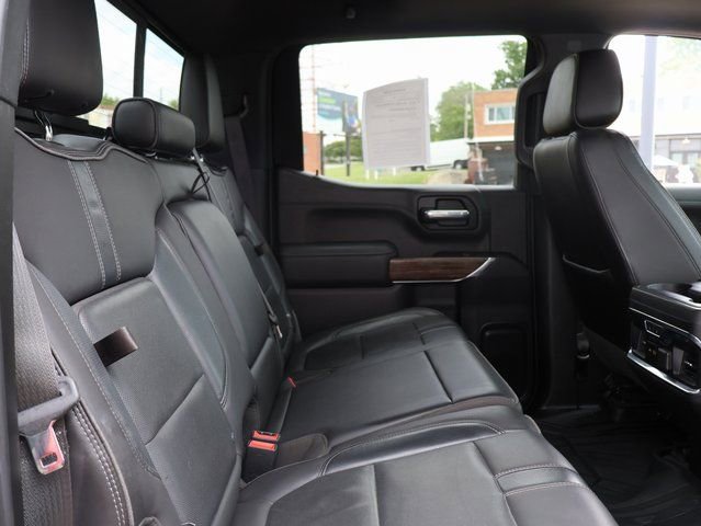 Used 2019 Chevrolet Silverado 1500 High Country w/ High Country Premium Package AWD/4WD image 14