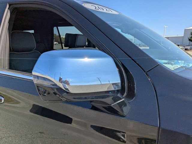 Used 2021 Chevrolet Tahoe Premier w/ Premium Package image 12