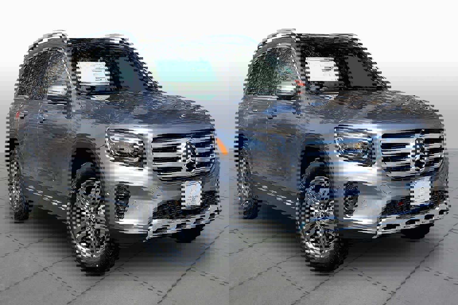 New 2026 Mercedes-Benz GLB 250 4MATIC image 2