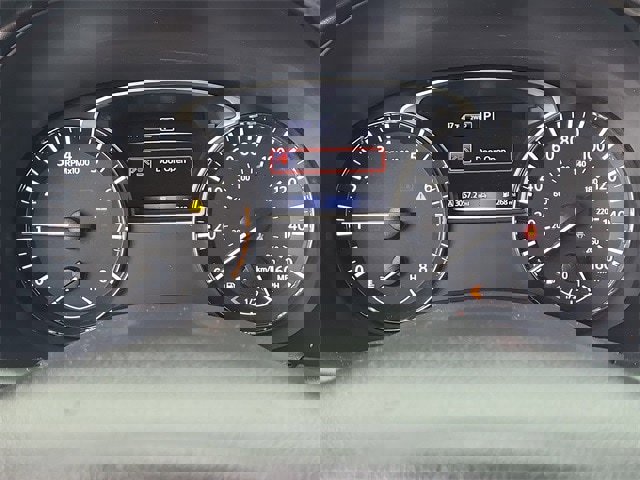 Used 2018 Nissan Pathfinder S image 11