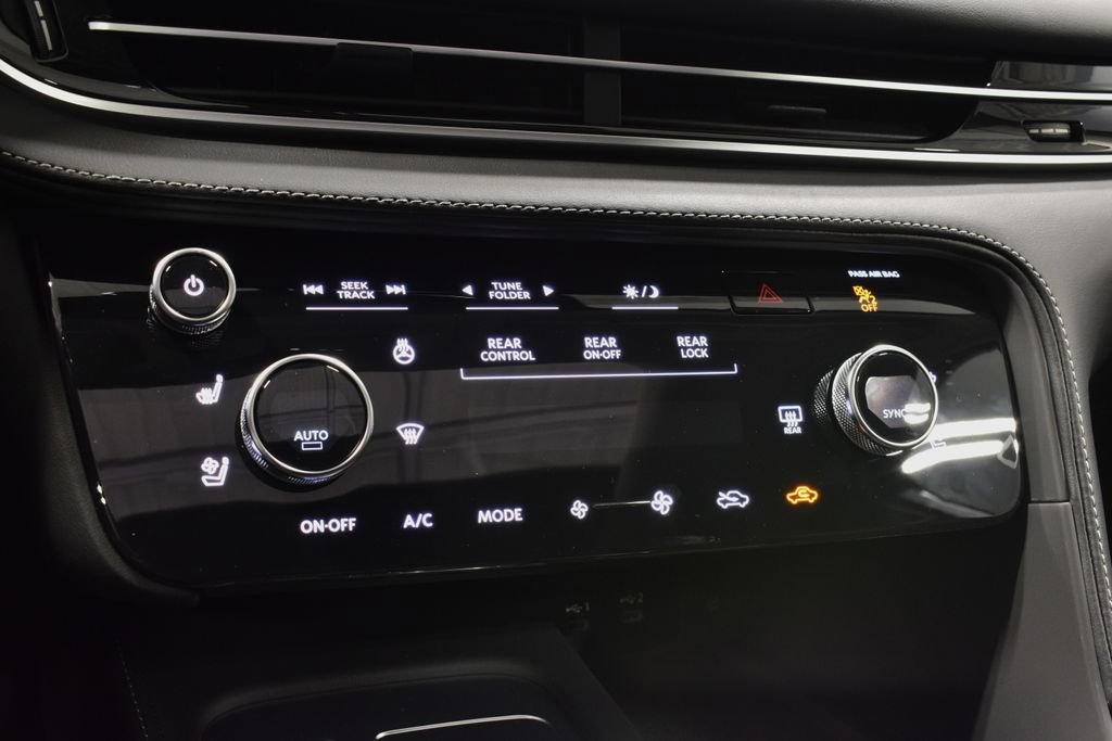 New 2026 INFINITI QX60 Luxe w/ Family Package image 25