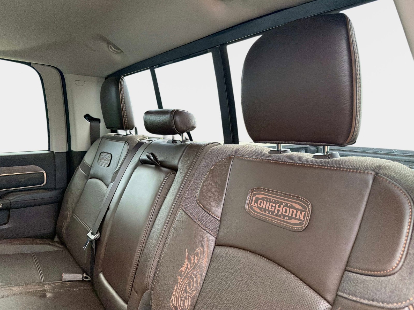 Used 2025 RAM 3500 Longhorn AWD/4WD image 32