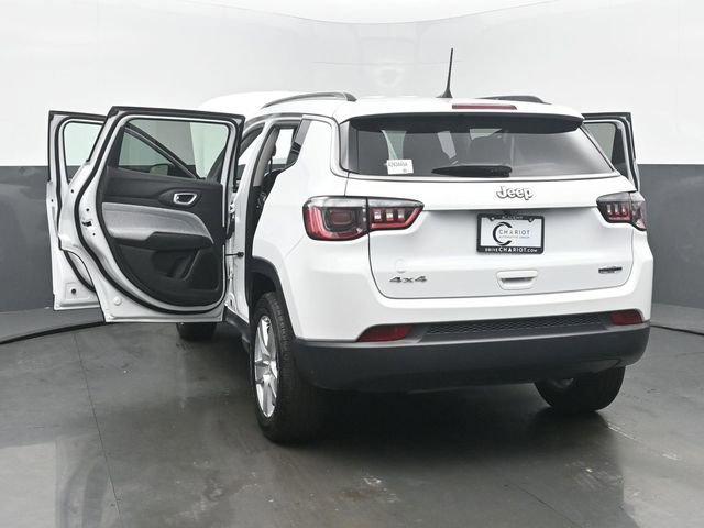Used 2022 Jeep Compass Latitude w/ Convenience Group image 54