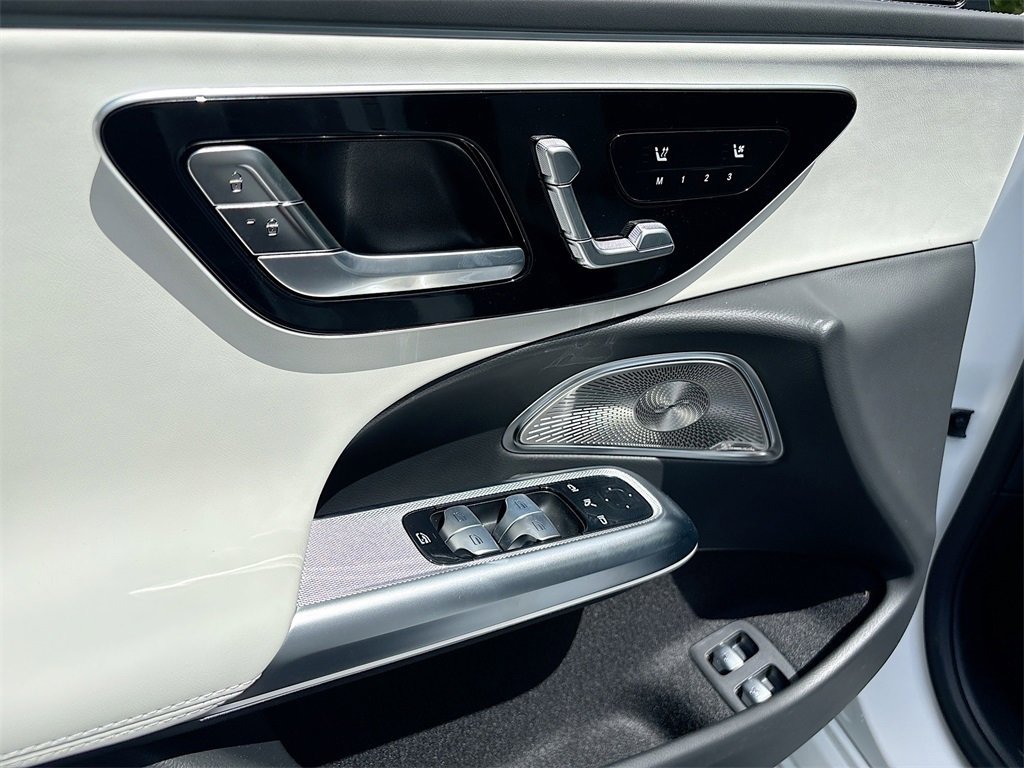 New 2026 Mercedes-Benz E 53 AMG e 4MATIC Sedan image 13