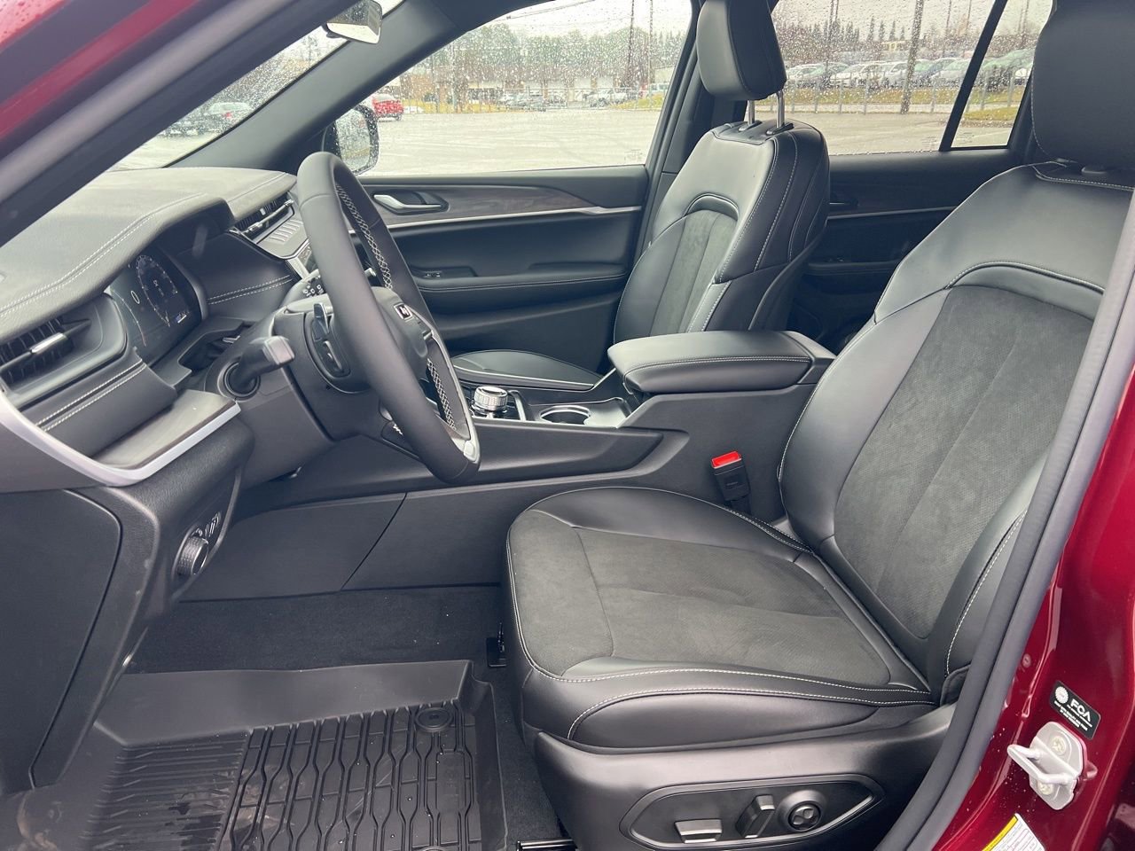 New 2026 Jeep Grand Cherokee Altitude image 13