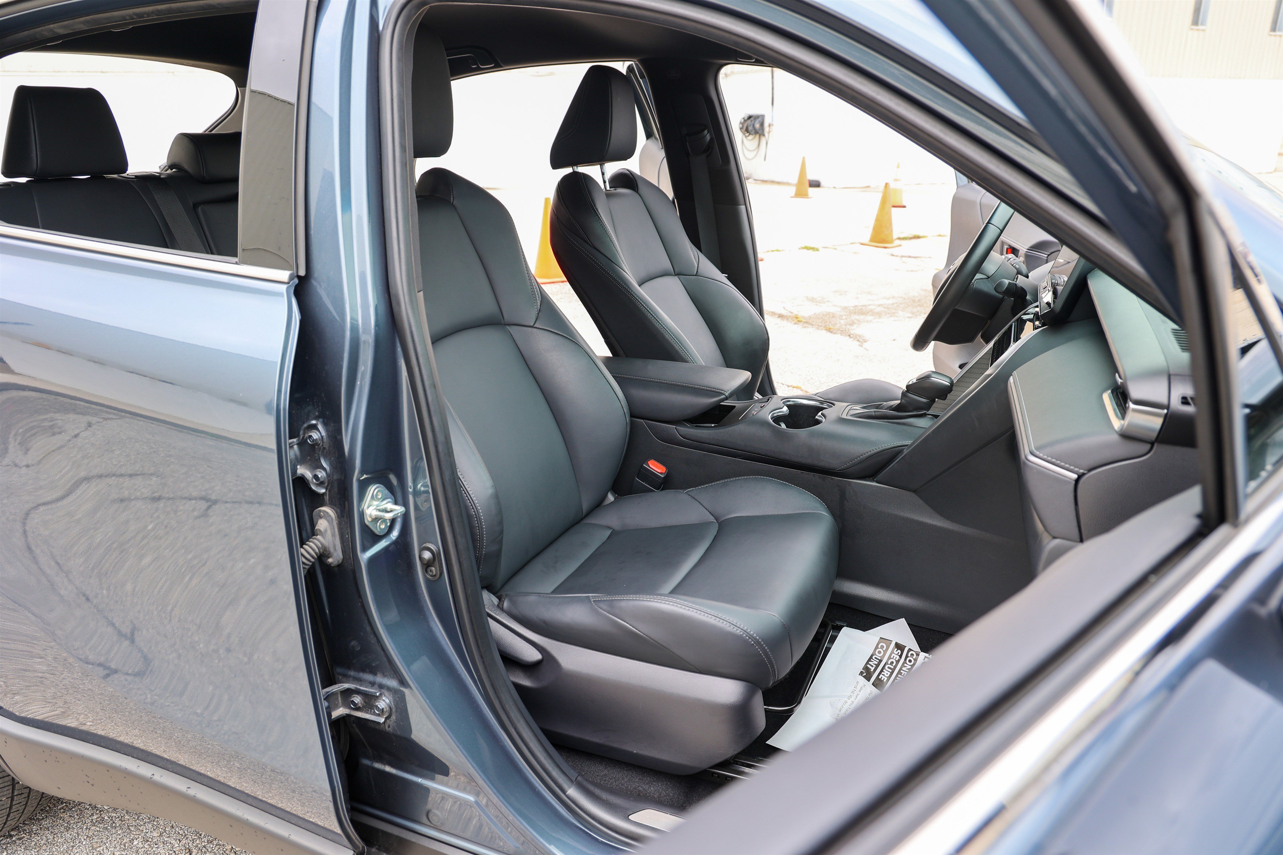 Certified 2024 Toyota Venza XLE AWD/4WD image 41