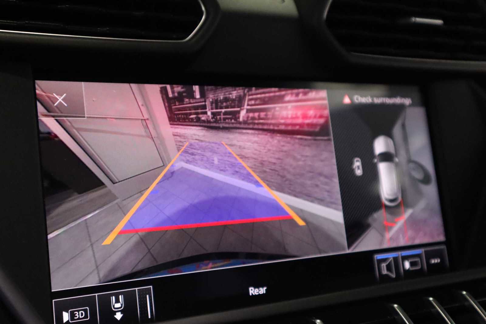 Used 2019 Lamborghini Urus image 23