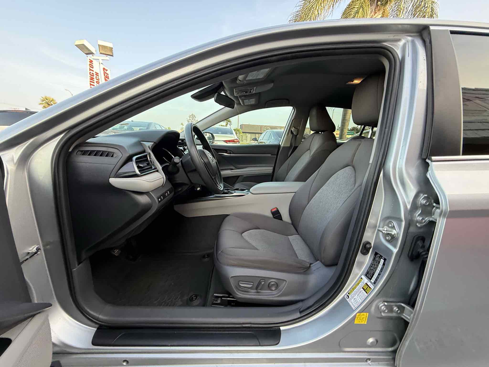 Used 2019 Toyota Camry LE image 81