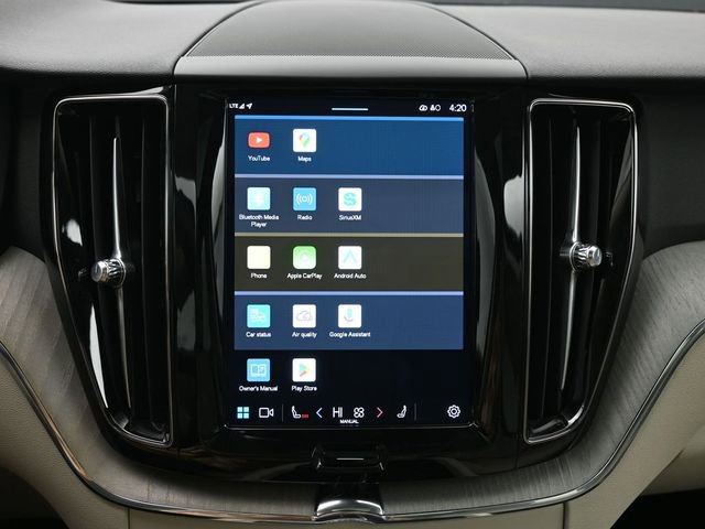 Used 2024 Volvo XC60 B5 Plus image 19