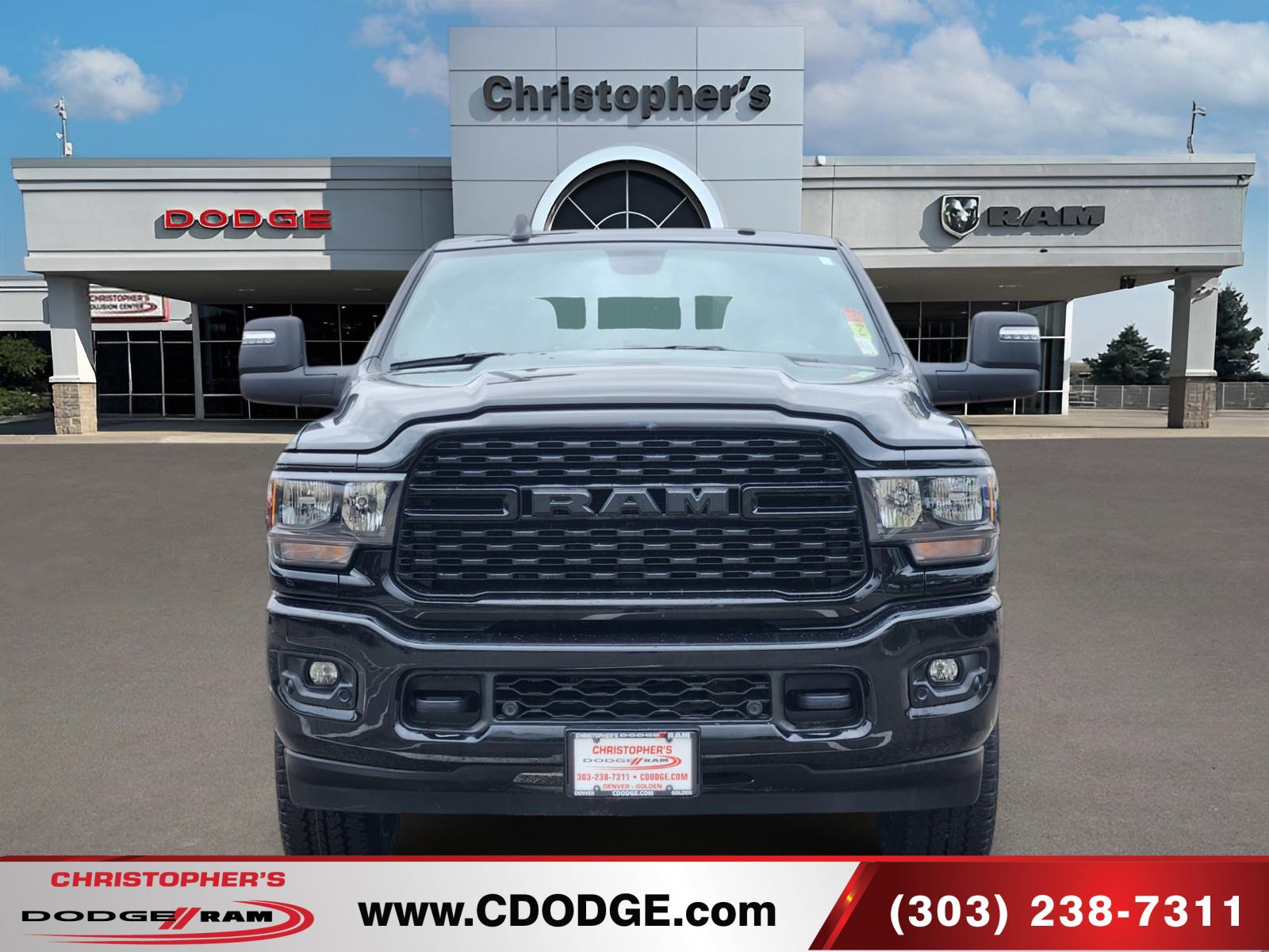 Used 2024 RAM 2500 Big Horn w/ Night Edition AWD/4WD image 8