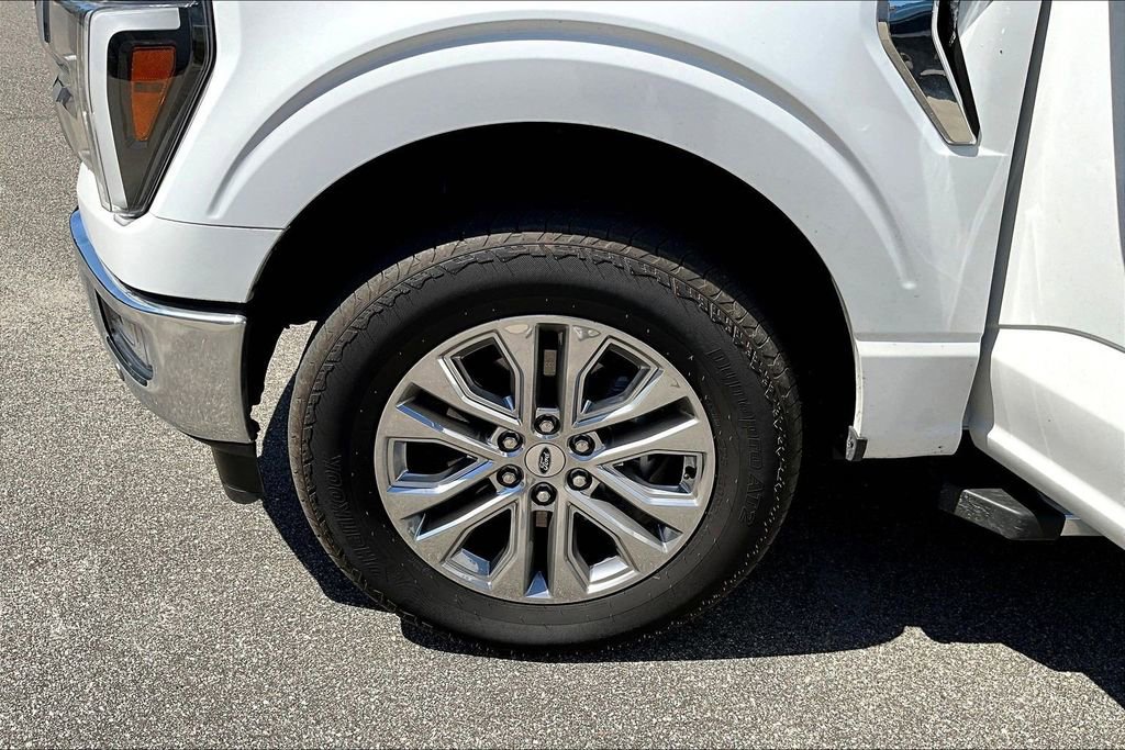 Used 2024 Ford F150 Lariat w/ Tow/Haul Package AWD/4WD image 9