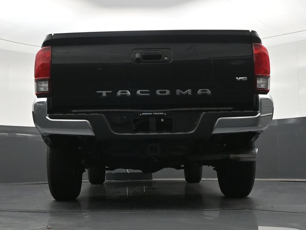 Used 2021 Toyota Tacoma SR5 RWD image 26