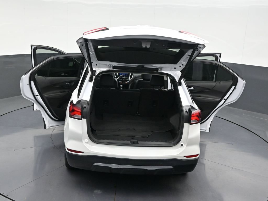 Used 2024 Chevrolet Equinox Premier FWD image 40