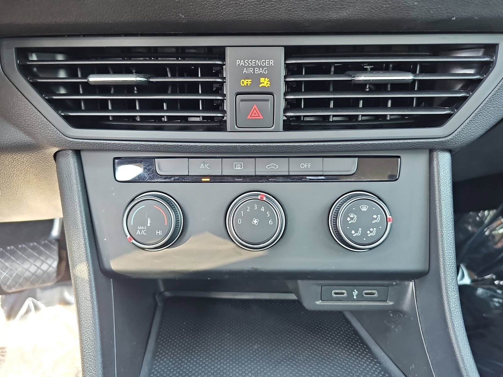 Used 2022 Volkswagen Jetta S image 22