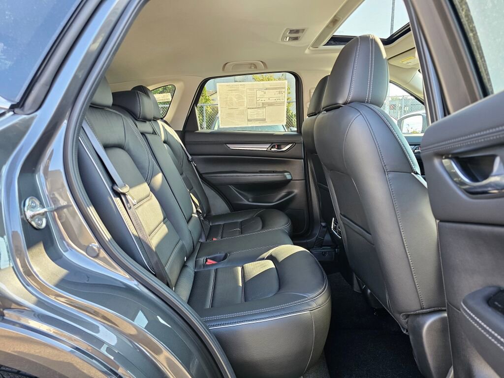 New 2025 MAZDA CX-5 AWD 2.5 S w/ Premium Plus Pkg image 12