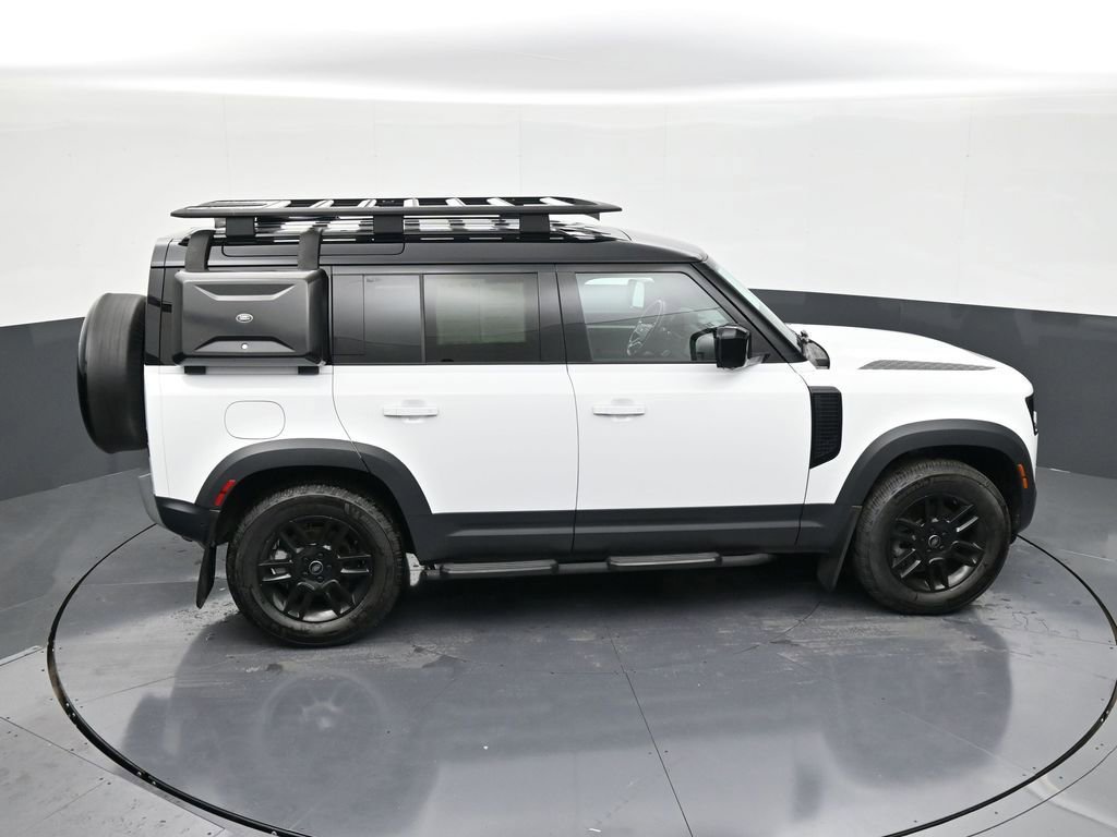 Used 2023 Land Rover Defender 110 S AWD/4WD image 17