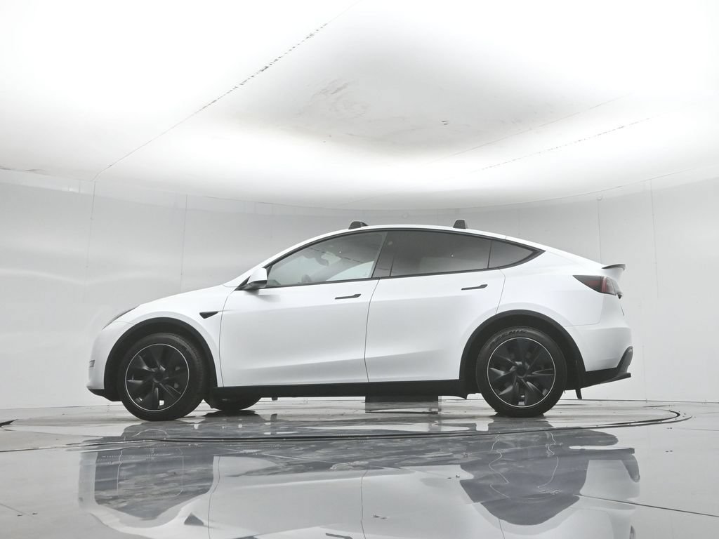 Used 2023 Tesla Model Y Long Range AWD/4WD image 49