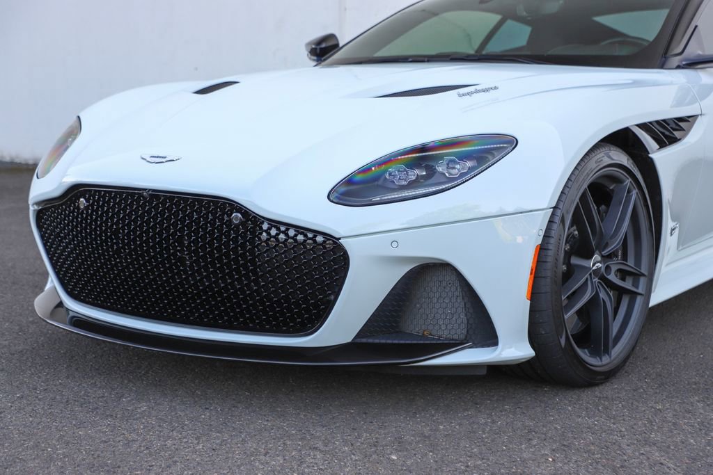 Used 2019 Aston Martin DBS Superleggera RWD image 7