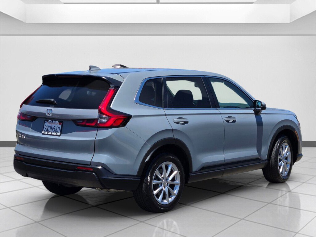 Certified 2026 Honda CR-V EX image 5