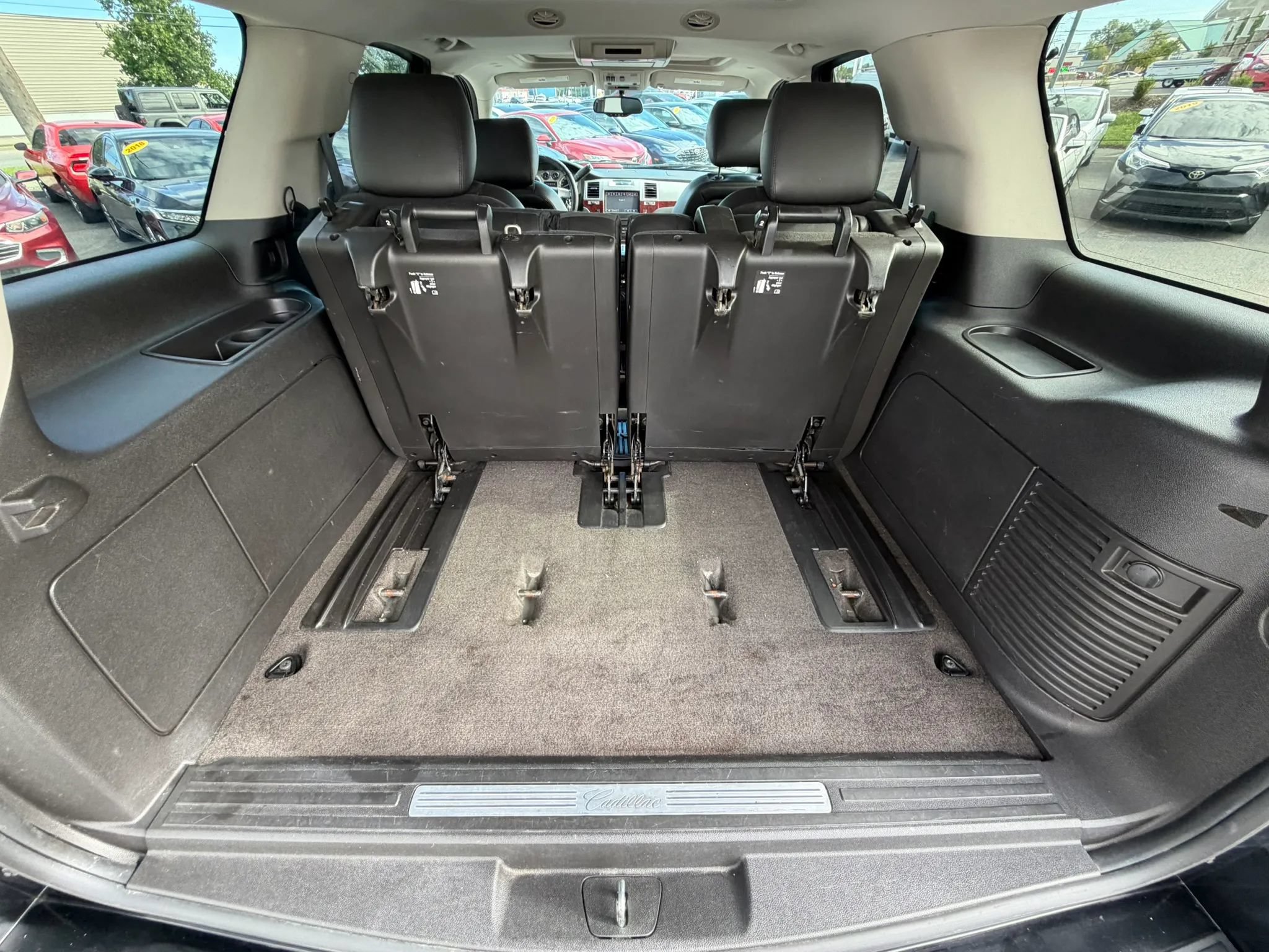 Used 2014 Cadillac Escalade Premium AWD/4WD image 43