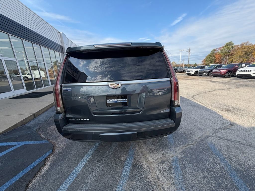Used 2019 Cadillac Escalade Platinum image 7