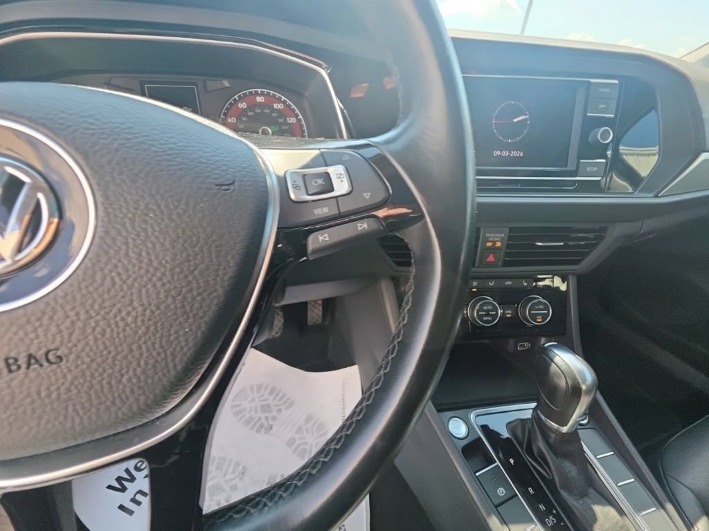 Used 2019 Volkswagen Jetta SE FWD image 17