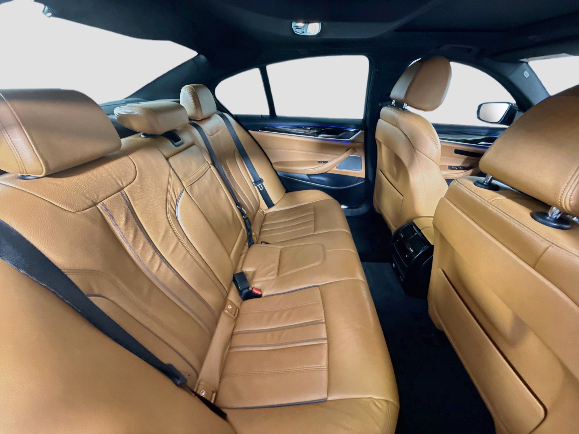 Used 2021 BMW 530i w/ Premium Package RWD image 27