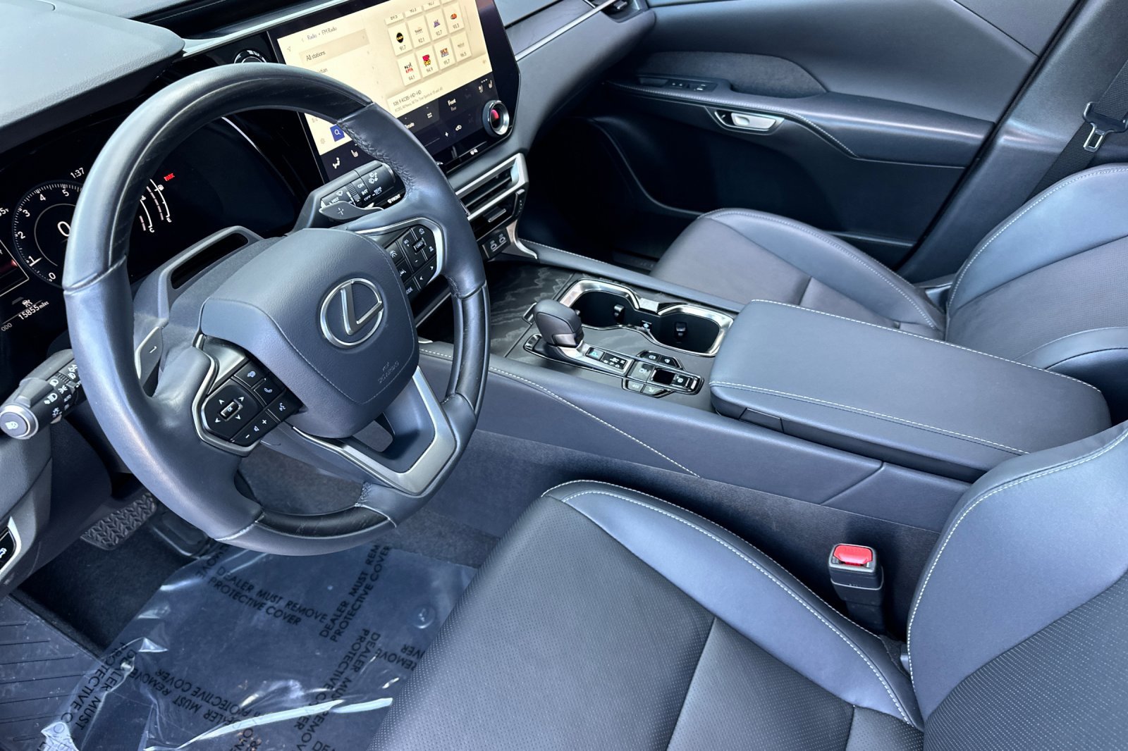 Certified 2023 Lexus RX 350 Premium w/ Cold Area Package image 4