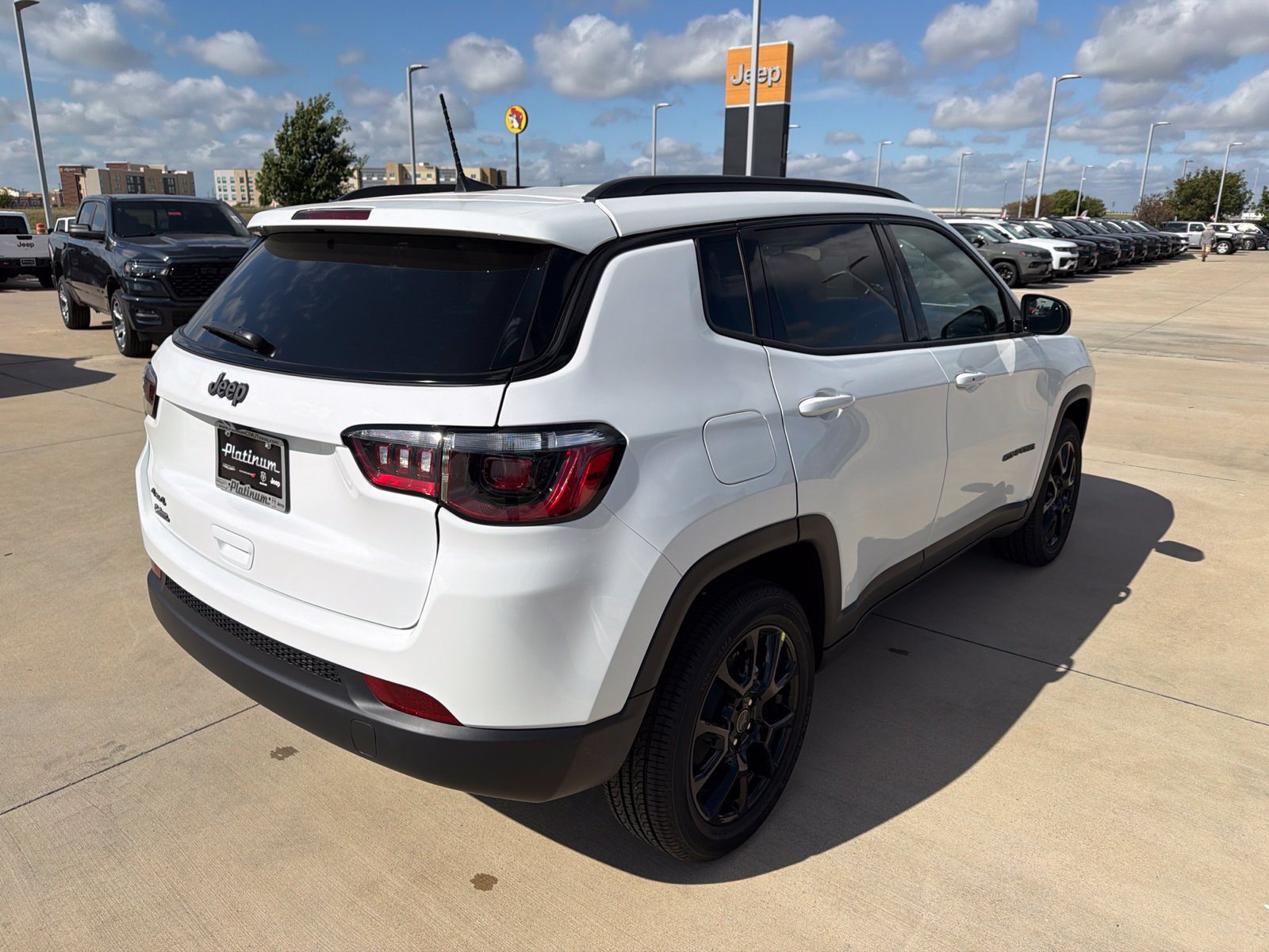 New 2027 Jeep Compass Latitude AWD/4WD image 5