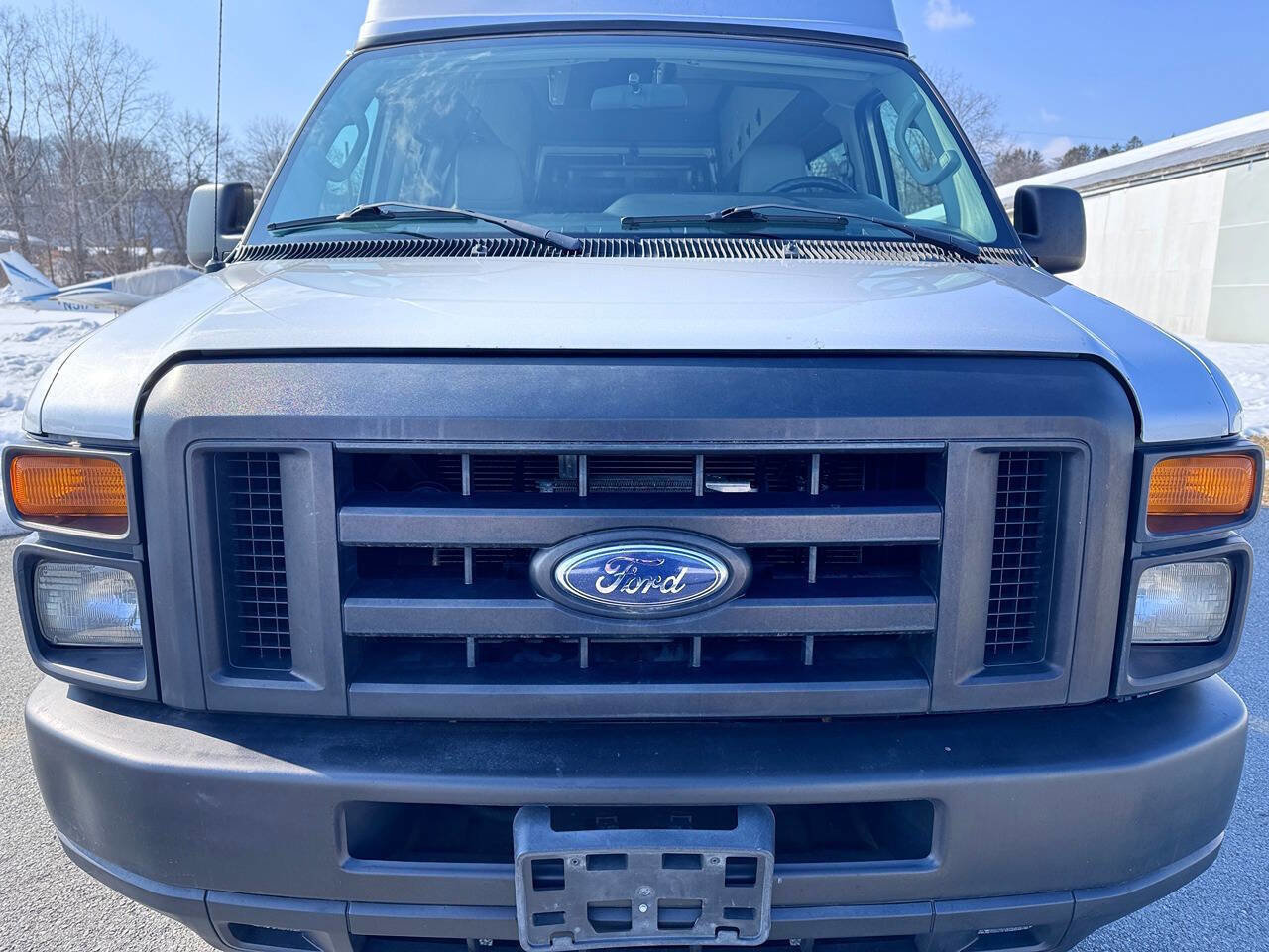 Used 2012 Ford E-350 and Econoline 350 XL w/ PWR Windows & Locks Group image 3