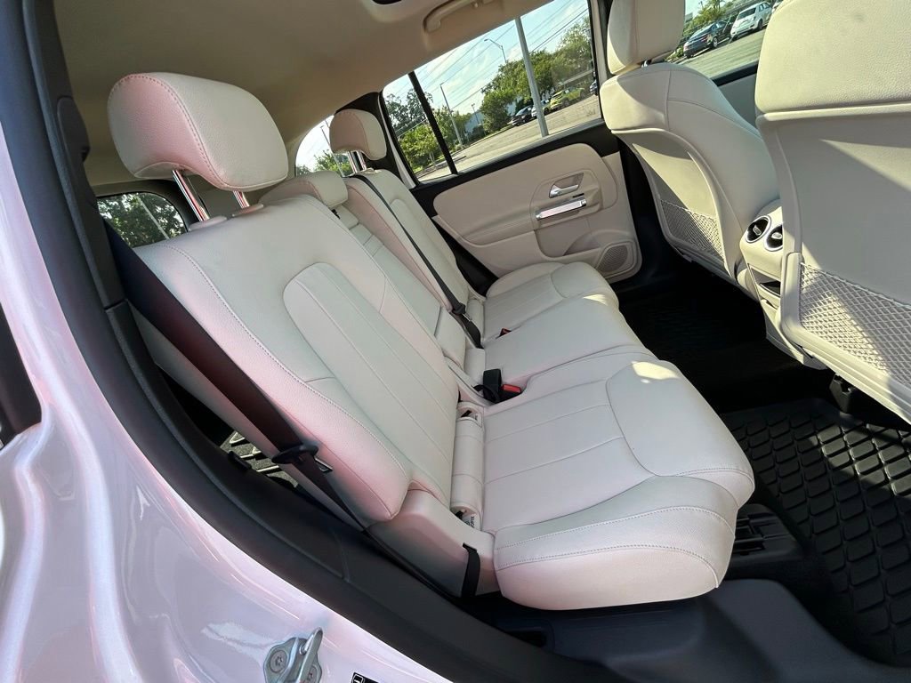 Used 2023 Mercedes-Benz GLB 250 4MATIC image 49