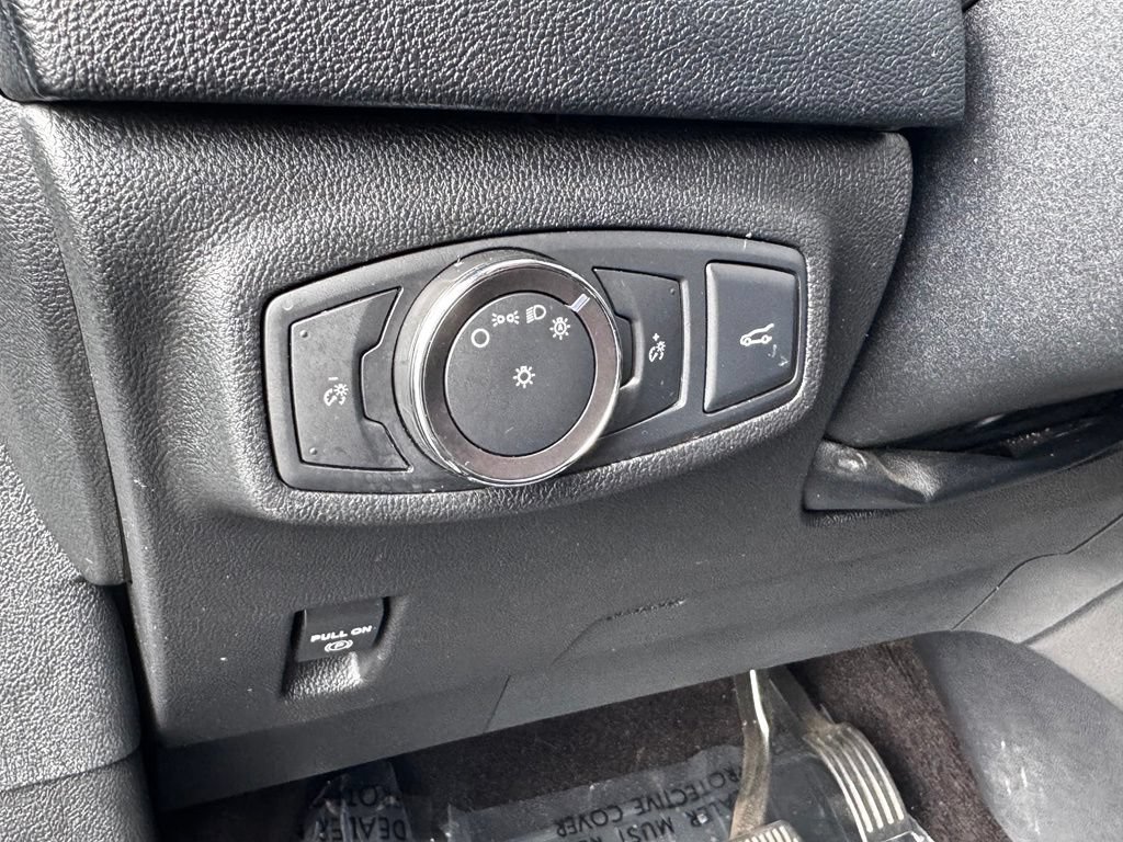Used 2018 Lincoln MKC Select w/ Select Plus Package AWD/4WD image 26