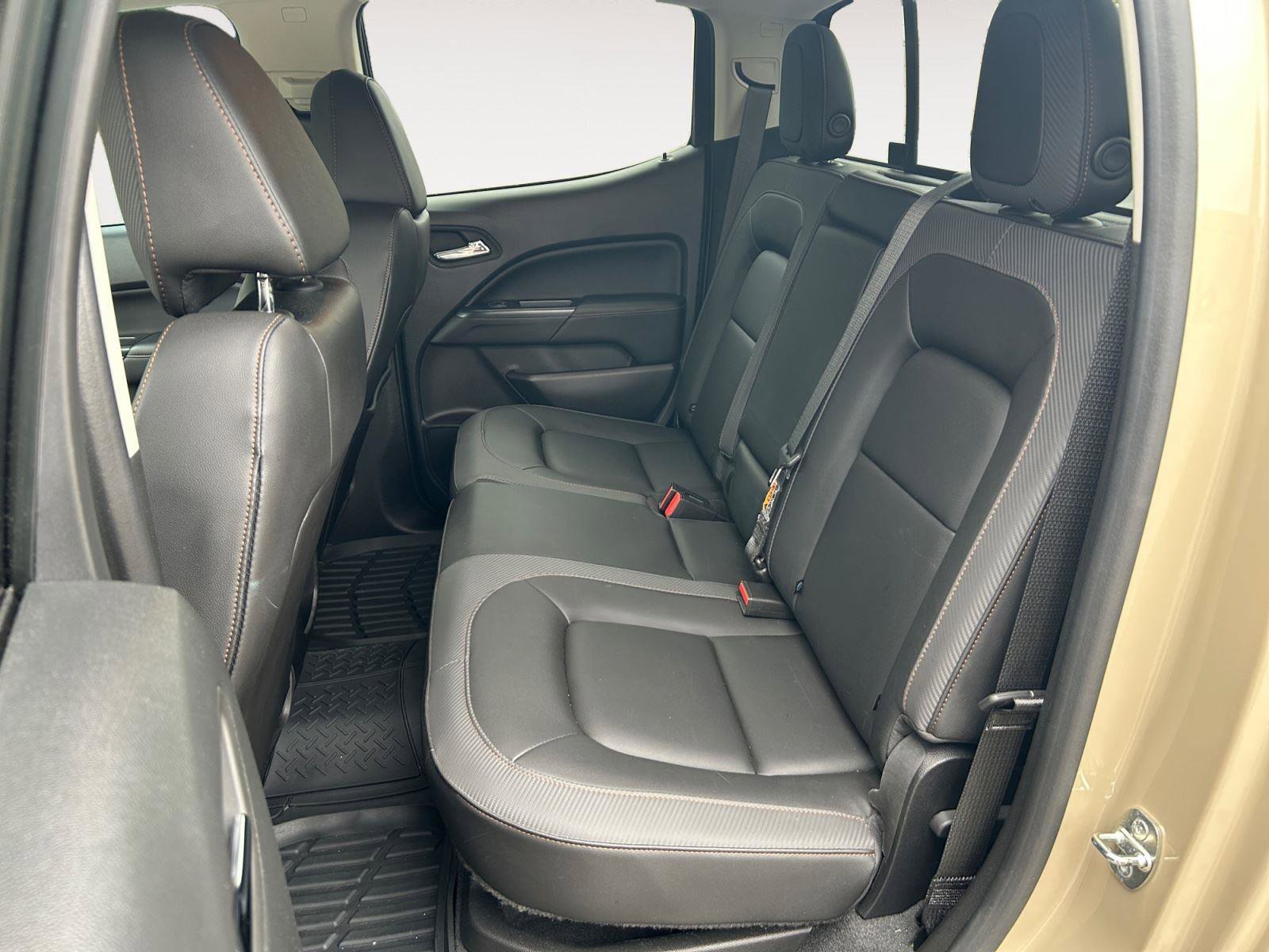 Used 2022 GMC Canyon AT4 image 13