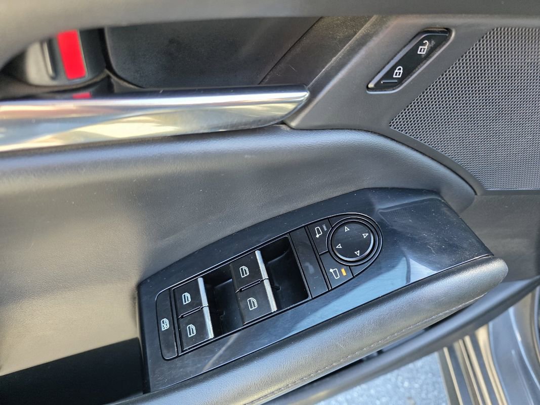 Used 2019 MAZDA MAZDA3 AWD Sedan w/ Select Package image 18