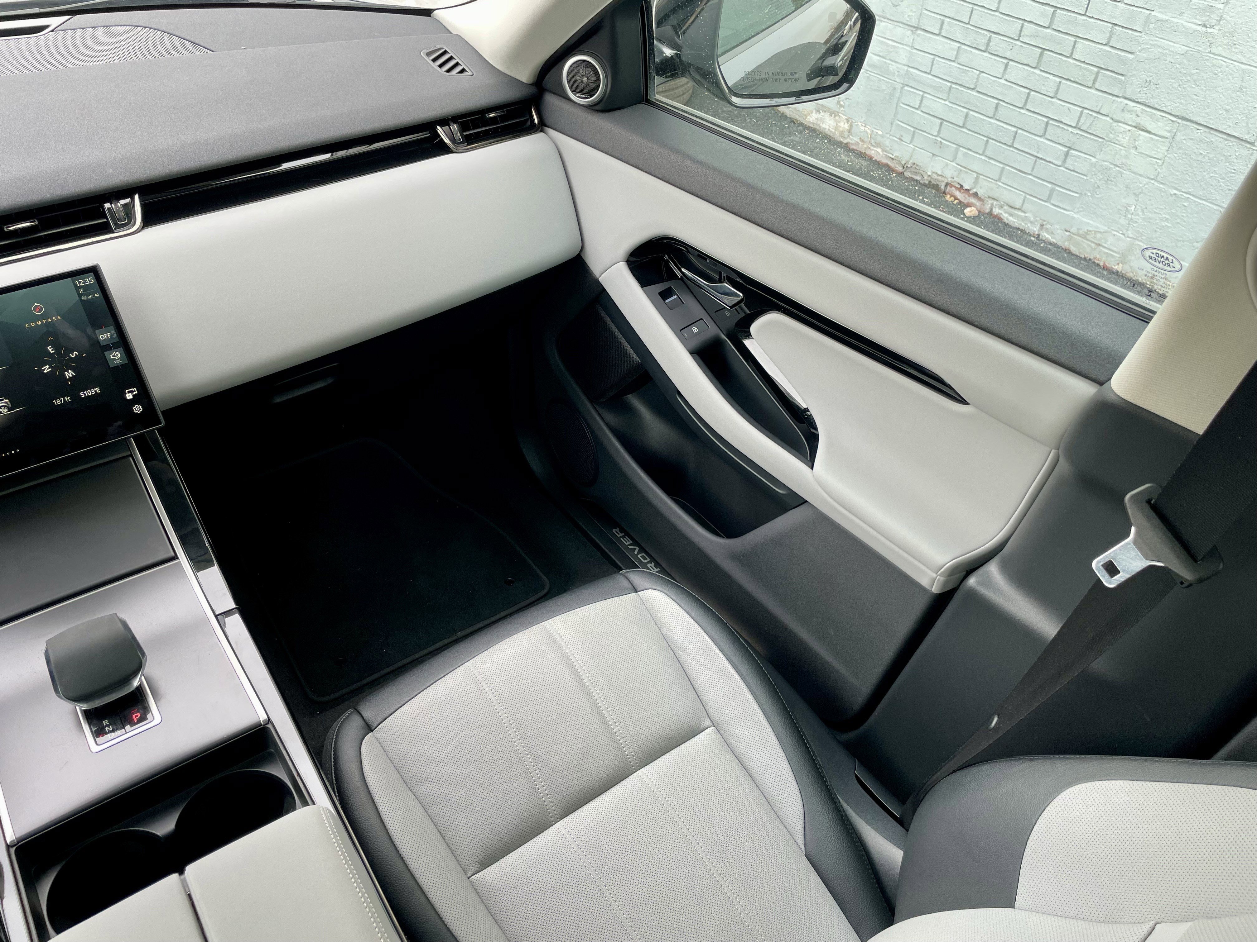 Certified 2024 Land Rover Range Rover Evoque Dynamic SE image 18