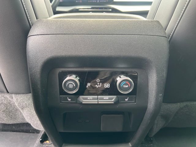 Used 2025 Buick Enclave Avenir w/ LPO, Floor Liner Package AWD/4WD image 25